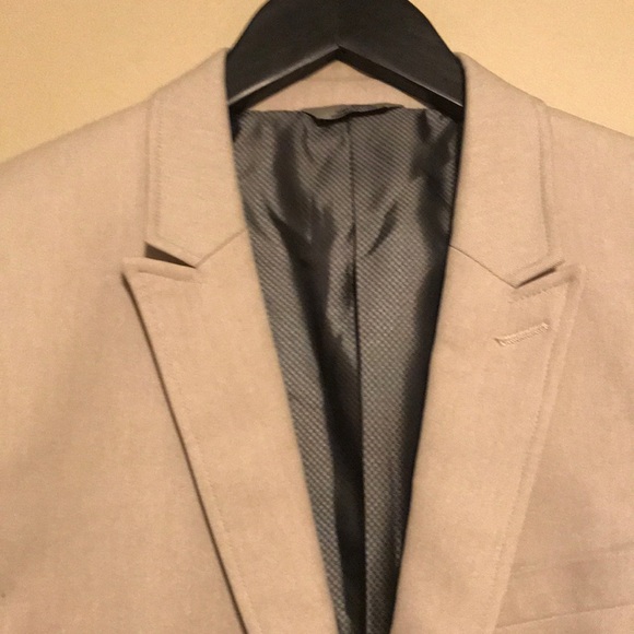 Le Chateau Blazer - Picture 4 of 7